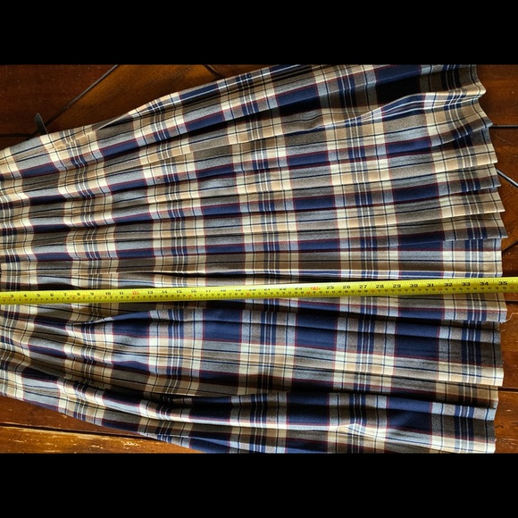 VTG Authentic Edinburgh Scottish Wool Kilt. 32 - Picture 5 of 7